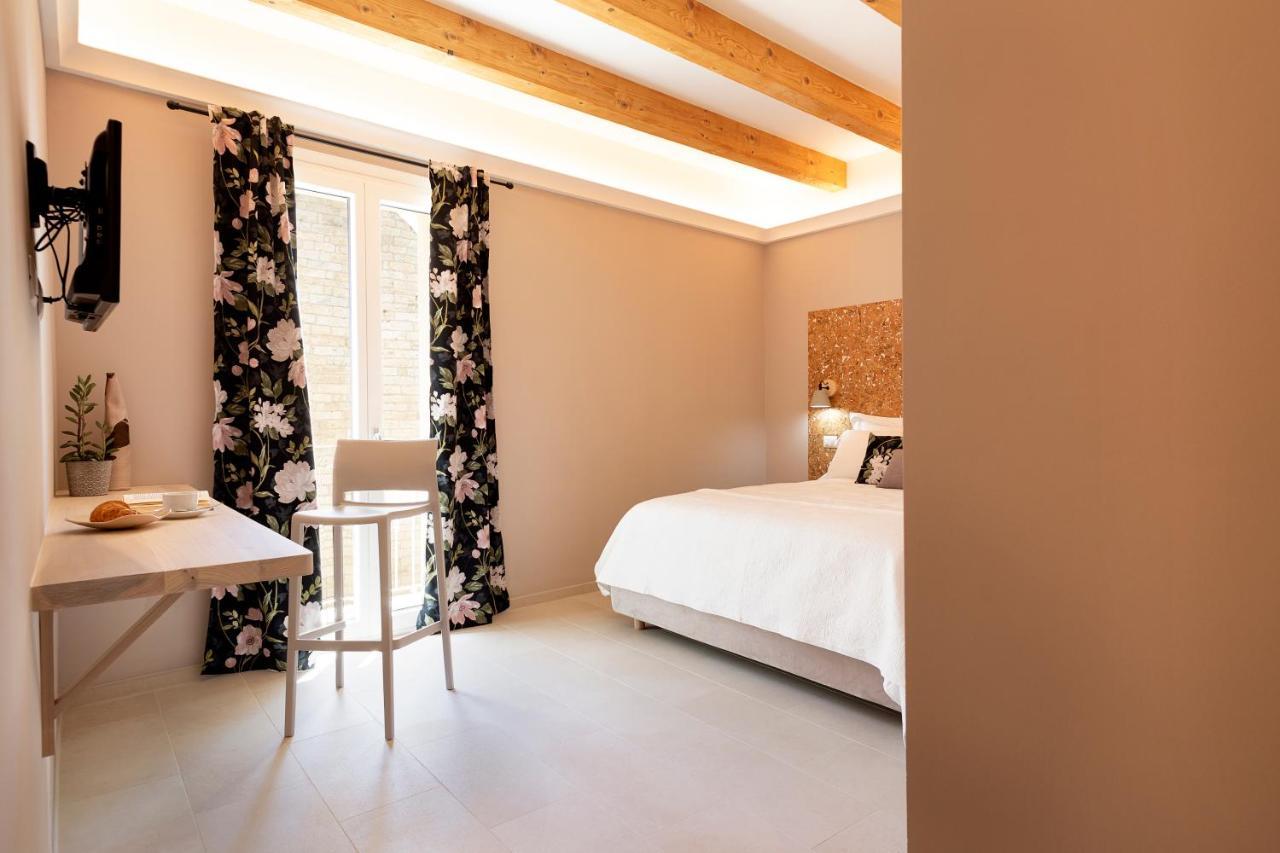 La Via Rooms And Terrace Olbia Zewnętrze zdjęcie